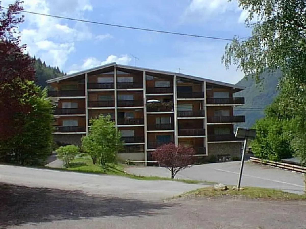 Morzine : Apt 6 Pers, 2 Ch, Cuisine Equipee, Balcon, Parking, Casier A Skis - Fr-1-524-119 0*,